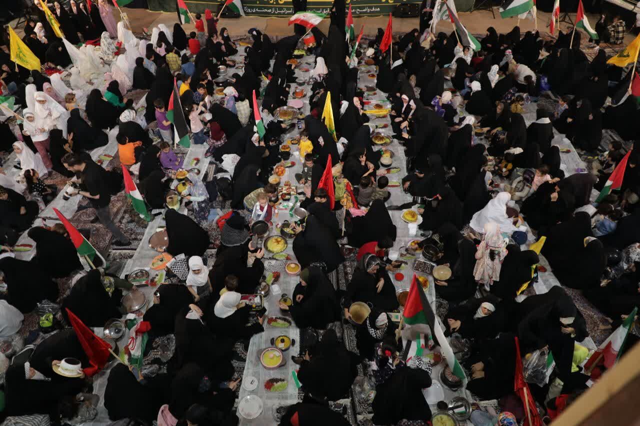 اجرای پویش جهانی «پخت مقلوبه فلسطینی» در قم +تصاویر