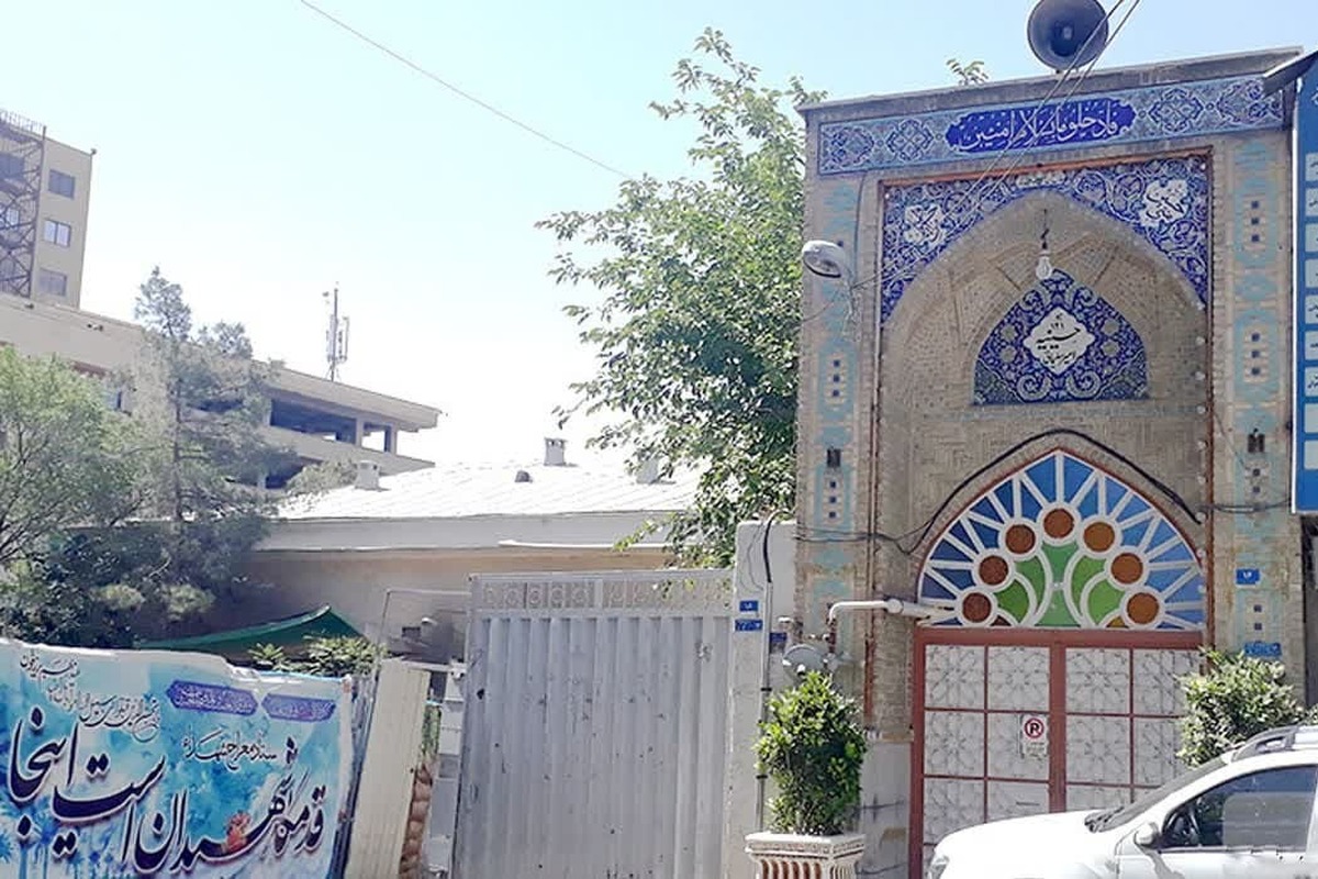 انتقادها از بازگشایی خانقاه مرکزی فرقه دراویش گنابادی در تهران انتقادها از بازگشایی خانقاه مرکزی فرقه دراویش گنابادی در تهران