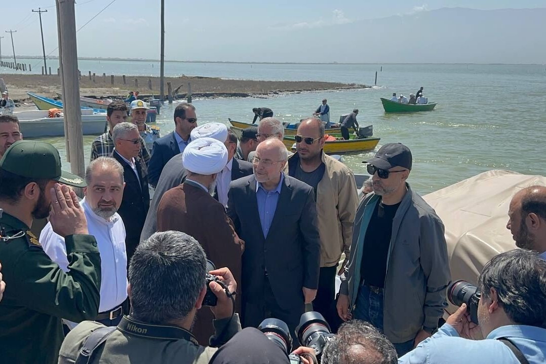 بازدید قالیباف از جزیره آشوراده