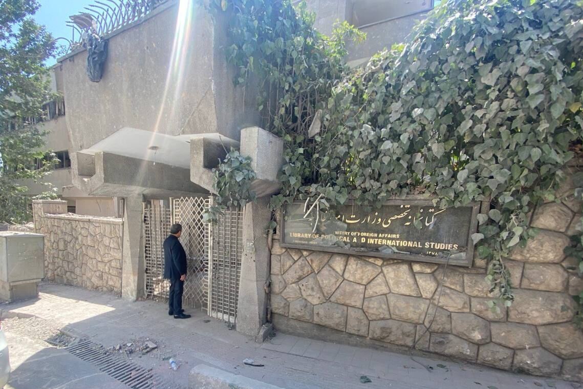 بازدید عراقچی از بخش آسیب‌دیده وزارت خارجه