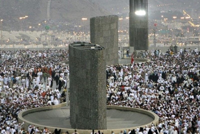 عزیمت یک و نیم میلیون مسلمان به جمرات عزیمت یک و نیم میلیون مسلمان به جمرات