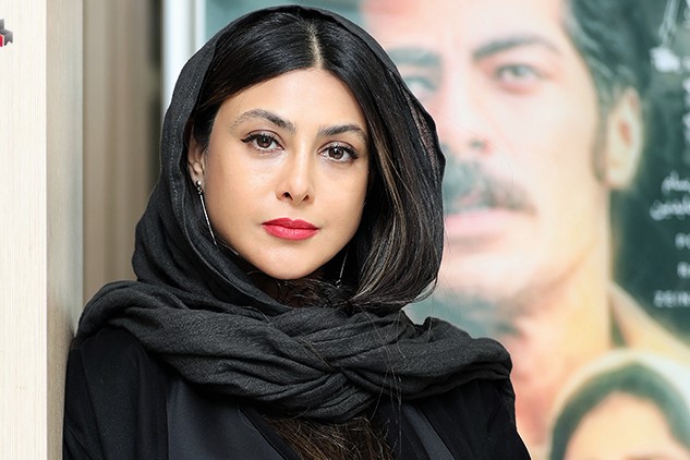 حکم آزاده صمدی به دلیل کشف حجاب صادر شد