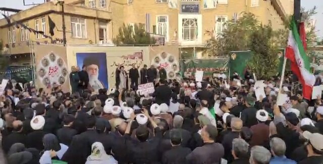  حضور حماسی مردم قم در اجتماع «عهد خون»+تصاویر