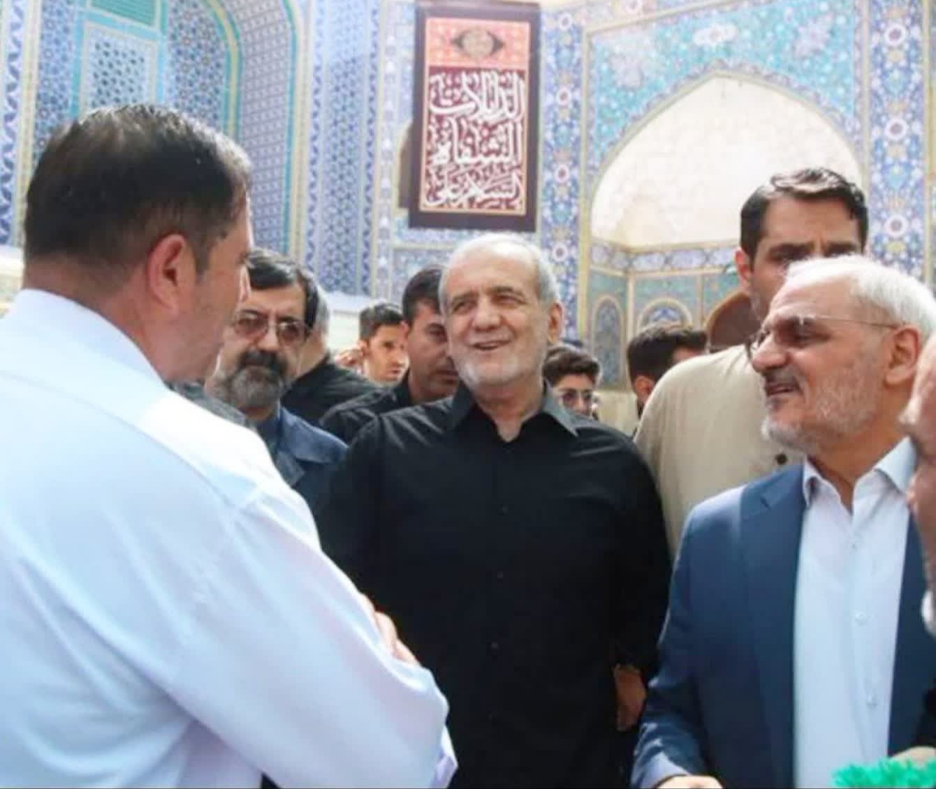 رئیس جمهور وارد قم شد رئیس جمهور وارد قم شد