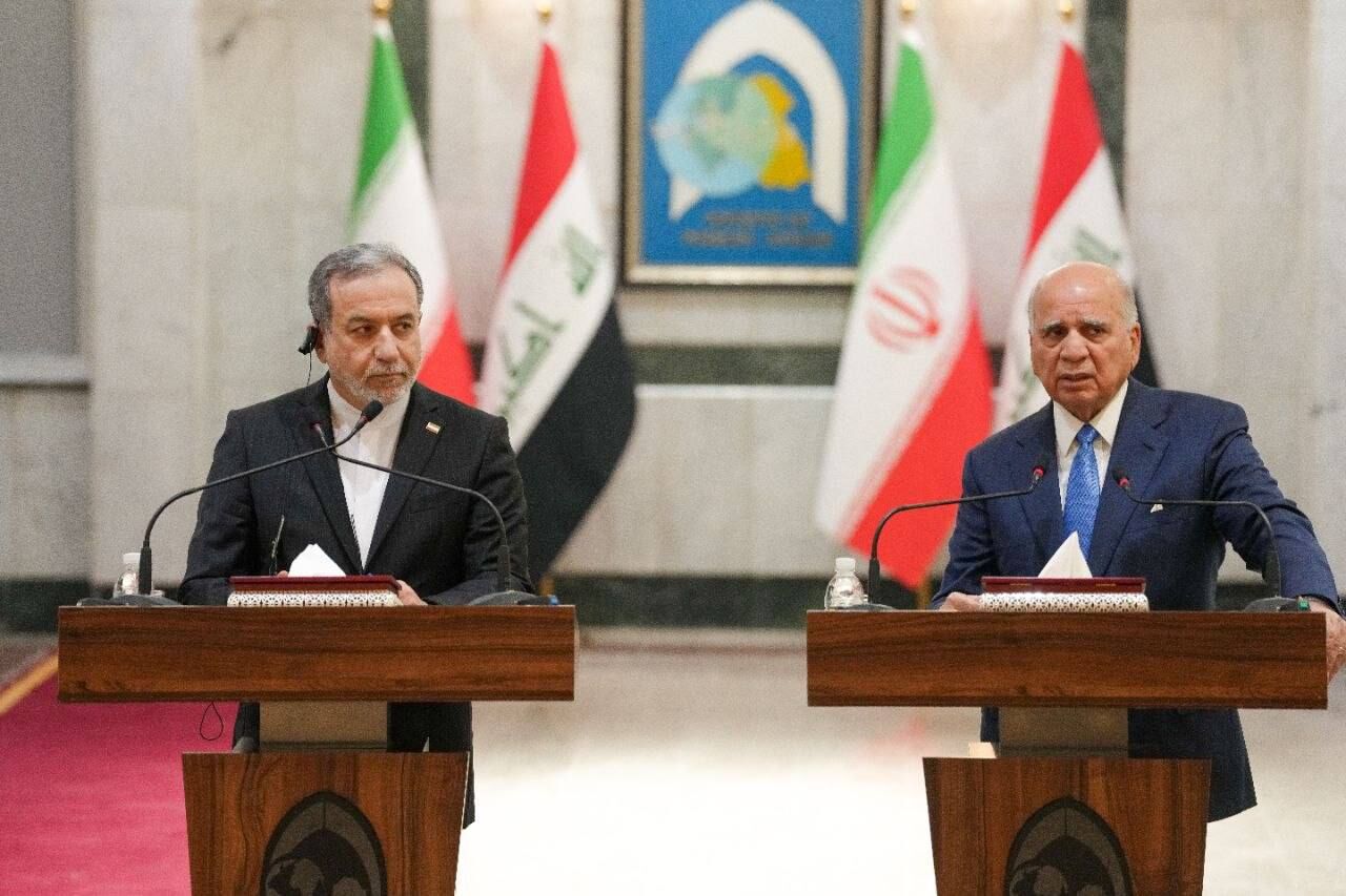 عراقچی: مسئولیت بازگشایی تنگه هرمز تنها بر عهده ایران است عراقچی: مسئولیت بازگشایی تنگه هرمز تنها بر عهده ایران است