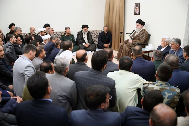 عقب‌نشینی غیرتاکتیکی غضب الهی را به دنبال دارد/ لزوم ایستادگی مقابل جنگ روانی دشمن