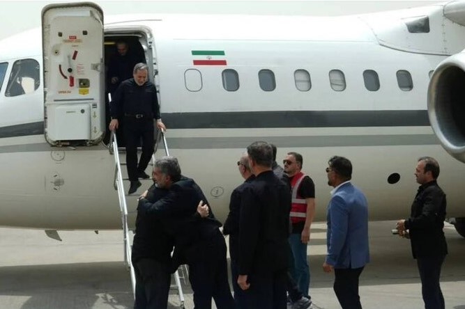 عراقچی وارد نجف شد عراقچی وارد نجف شد
