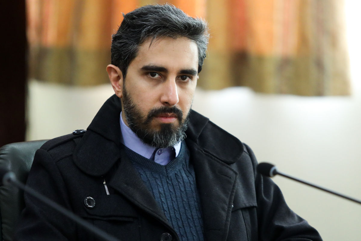 ماجرای تذکر رئیس‌جمهوری به انتشار عکسش در حال اقامه نماز+عکس