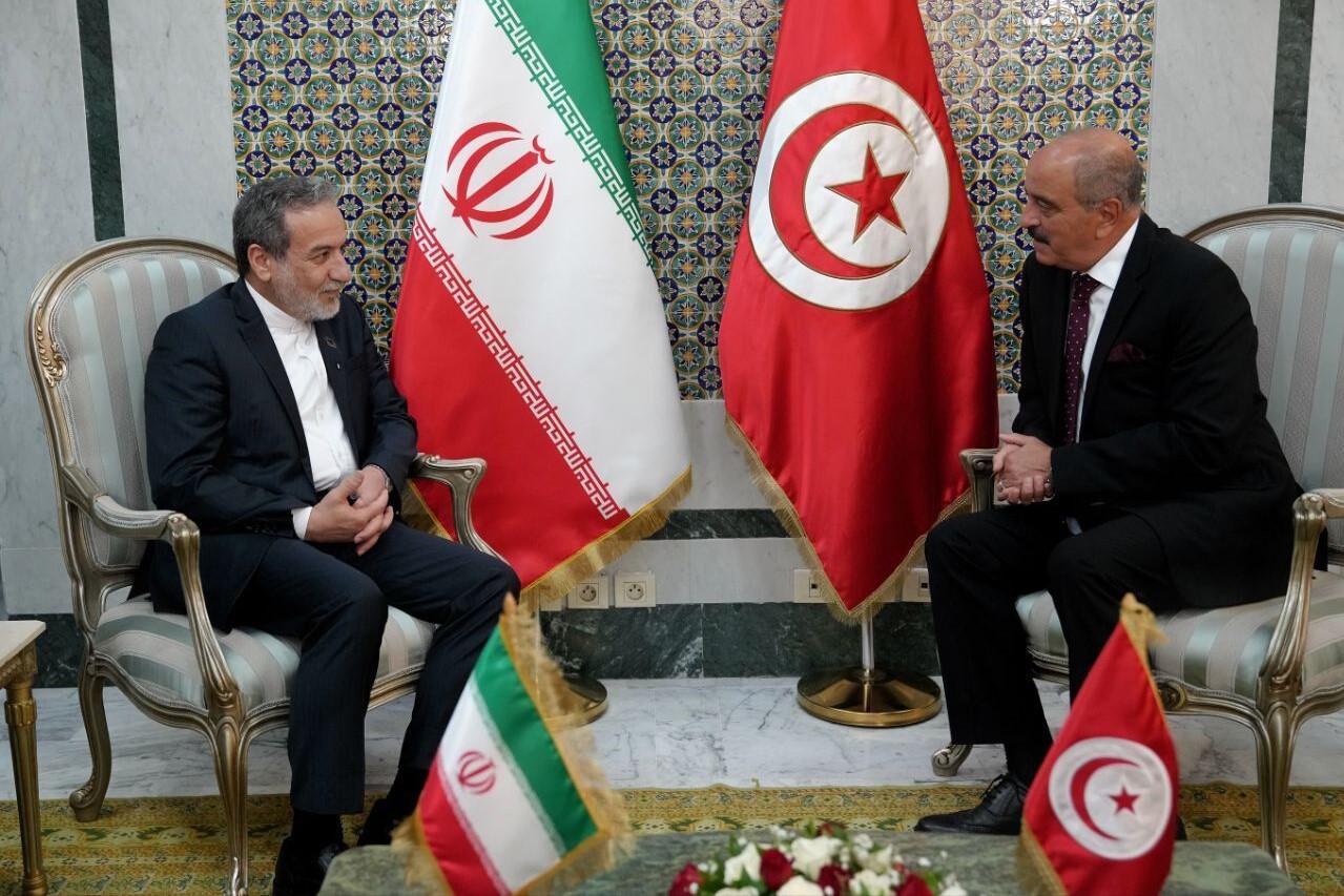  تکذیب خبرسازی وبگاه فرانسوی درباره هدف سفر عراقچی به تونس