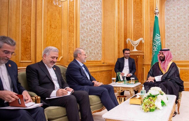  گفت‌وگوی لاریجانی با ولیعهد عربستان درباره آینده منطقه