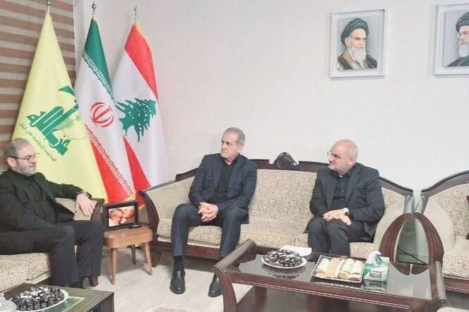 یادداشت پزشکیان در دفتر یادبود سید حسن نصرالله