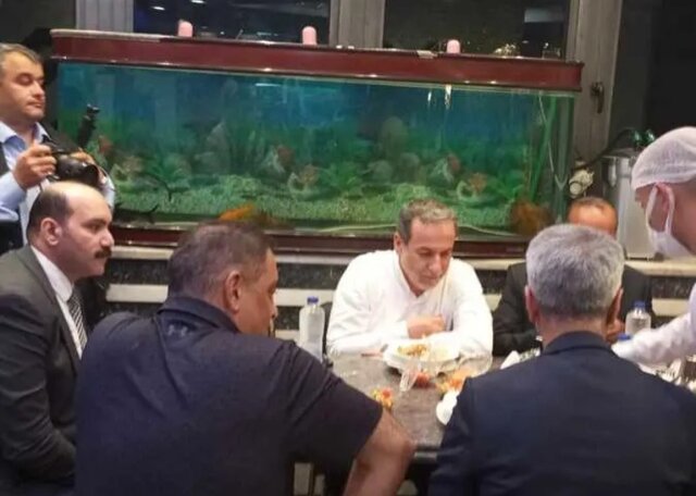 این حرکت آقای عراقچی، دل مصری‌ها را برد!