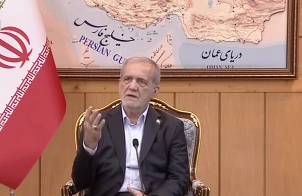 پزشکیان: اروپا در مذاکرات اسنپبک هر بار بهانهای تازه آورد پزشکیان: اروپا در مذاکرات اسنپبک هر بار بهانهای تازه آورد