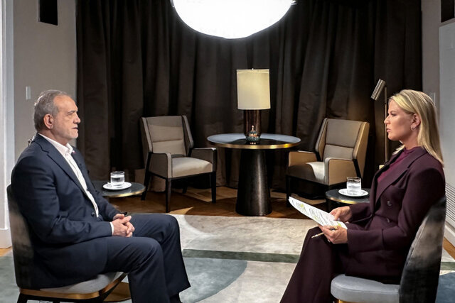 پزشکیان: ایران هیچگاه بهدنبال سلاح هستهای نبوده؛ غربیها توهم ایجاد کرده اند پزشکیان: ایران هیچگاه بهدنبال سلاح هستهای نبوده؛ غربیها توهم ایجاد کرده اند