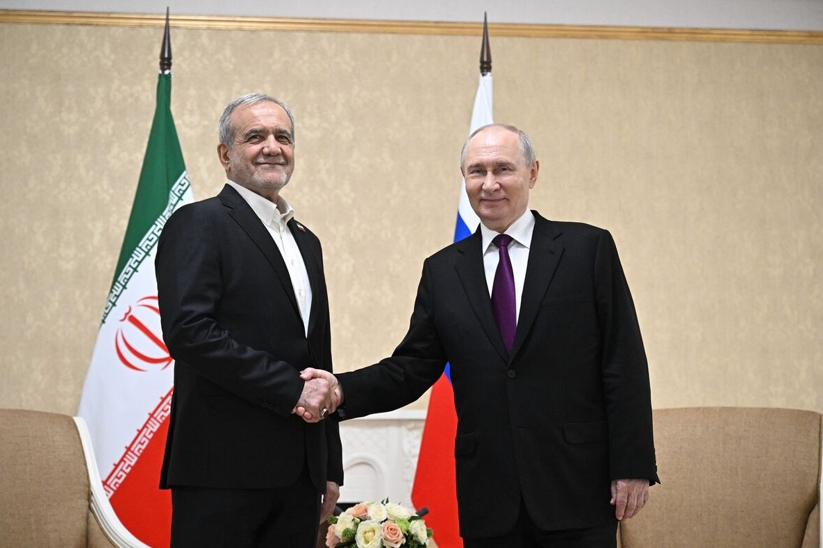 پزشکیان در دیدار با ولادیمیر پوتین: از میز مذاکره کنار نخواهیم کشید پزشکیان در دیدار با ولادیمیر پوتین: از میز مذاکره کنار نخواهیم کشید