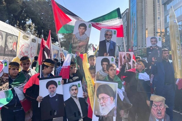 بازتاب برگزاری مراسم ۱۳ آبان در رسانههای جهان بازتاب برگزاری مراسم ۱۳ آبان در رسانههای جهان