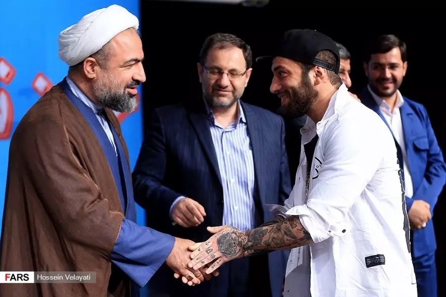 رسایی، تتلو و سفیر صلح رسایی، تتلو و سفیر صلح