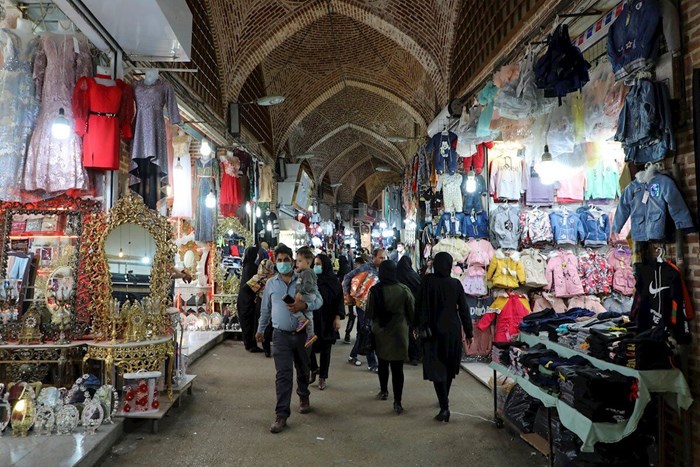 تشدید نظارت بر تعطیلی مراکز تجاری و اصناف قم پس از ساعت ۲۲