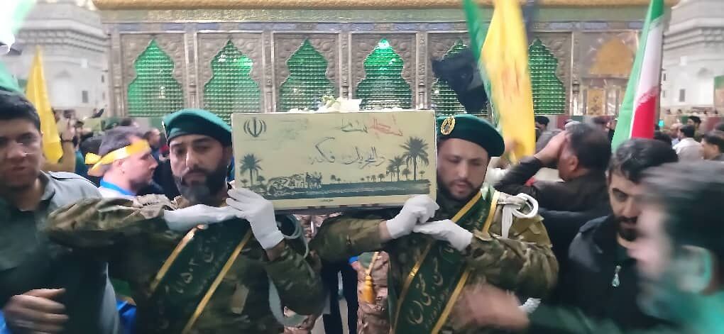 تشییع پیکرمطهر ۱۸ شهیدگمنام درحرم امام خمینی (ره)