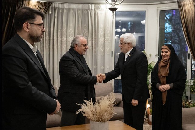 عارف: پایبندی به تفکر و گفتمان از ویژگیهای برجسته خانم بروجردی بود عارف: پایبندی به تفکر و گفتمان از ویژگیهای برجسته خانم بروجردی بود