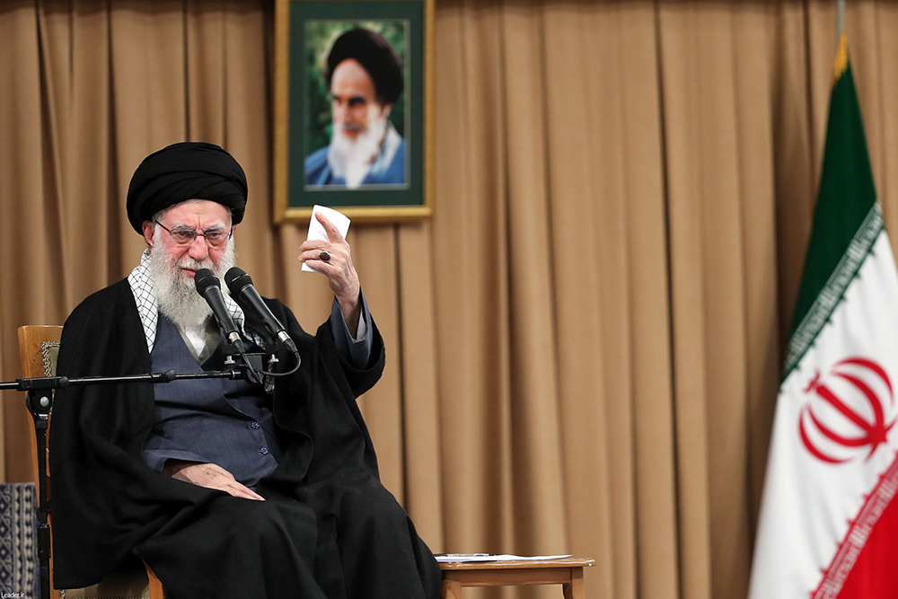 ملت متحد بر هر دشمنی فائق می‌آید/ جمهوری اسلامی مقابل تخریب‌گرها کوتاه نخواهد آمد