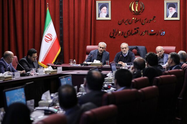 جزئیات نشست سه ساعته پزشکیان با مسئولان وزارت اقتصاد جزئیات نشست سه ساعته پزشکیان با مسئولان وزارت اقتصاد