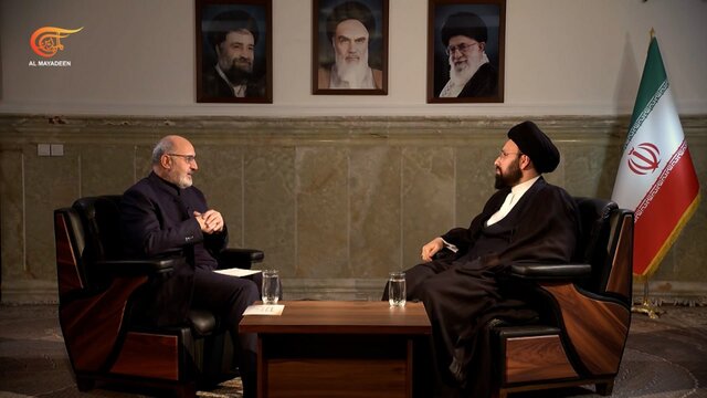 آیتالله خامنهای محبوبترین فرد در ایران است/هدف اسرائیل تجریه ایران است آیتالله خامنهای محبوبترین فرد در ایران است/هدف اسرائیل تجریه ایران است