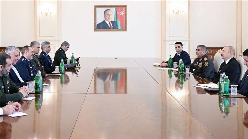 رایزنی وزیر دفاع ایران با علیاف در باکو رایزنی وزیر دفاع ایران با علیاف در باکو