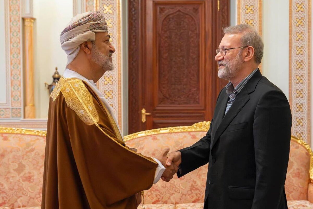 جزئیات دیدار ۳ ساعته لاریجانی با پادشاه عمان جزئیات دیدار ۳ ساعته لاریجانی با پادشاه عمان