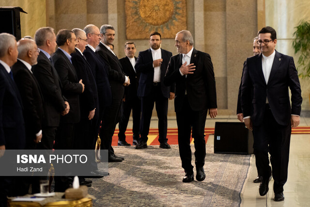 عدم دعوت ایران از کشورهای عضو اتحادیه اروپا برای شرکت در مراسم «سلام سفرا» عدم دعوت ایران از کشورهای عضو اتحادیه اروپا برای شرکت در مراسم «سلام سفرا»