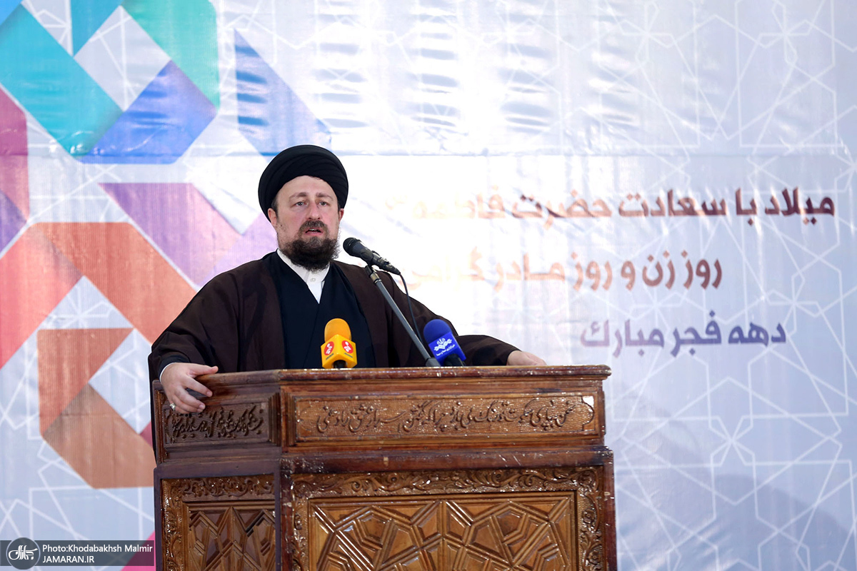 میراث امام خمینی(ره) برای جامعه ما نگاه دیندارانه به حقوق زن است