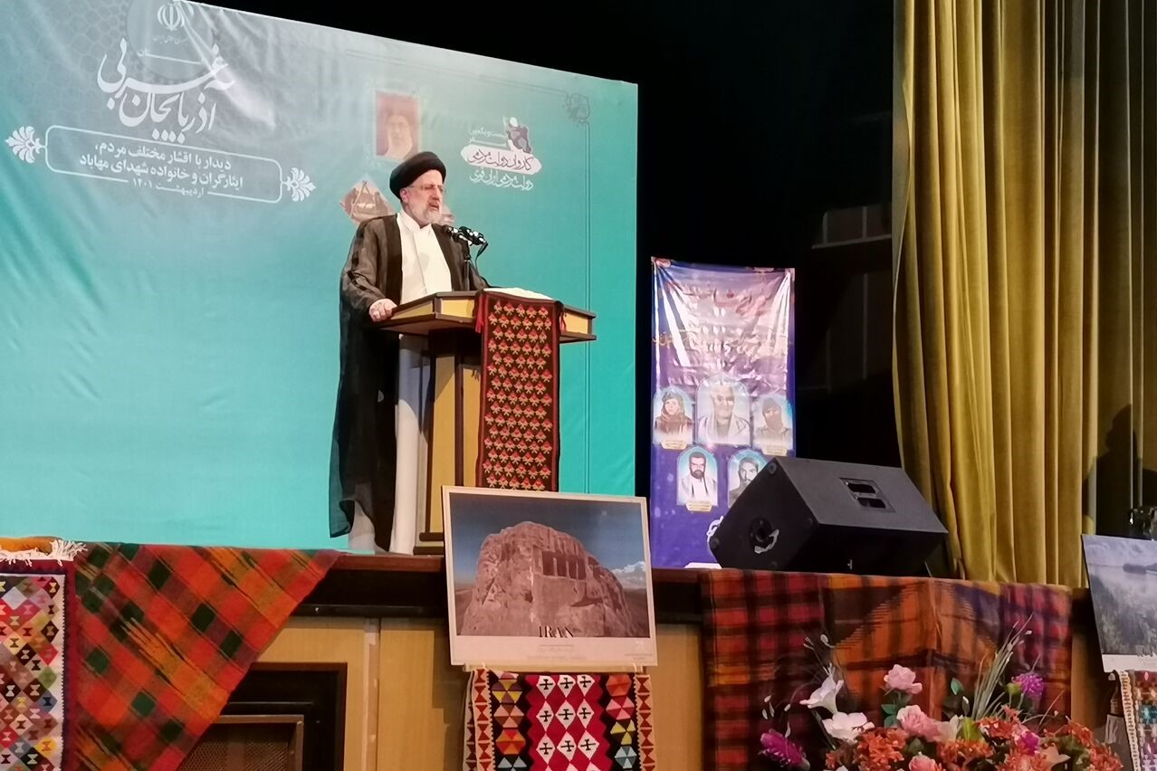 گام‌های بلندی برای رشد اقتصادی برداشته‌ایم/رشد اقتصادی ۸ درصدی دور از انتظار نیست