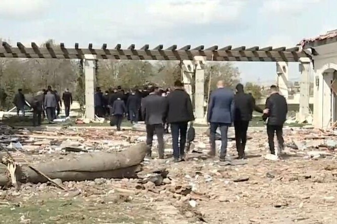 الکاظمی از محل اصابت موشک ها به مقر جاسوسی موساد در اربیل دیدن کرد