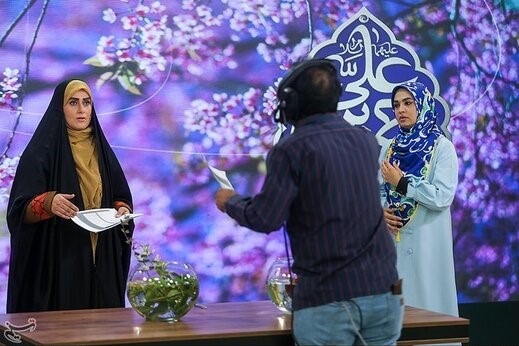 توبیخ مجری تلویزیون در پی اقدامی غیرحرفهای توبیخ مجری تلویزیون در پی اقدامی غیرحرفهای