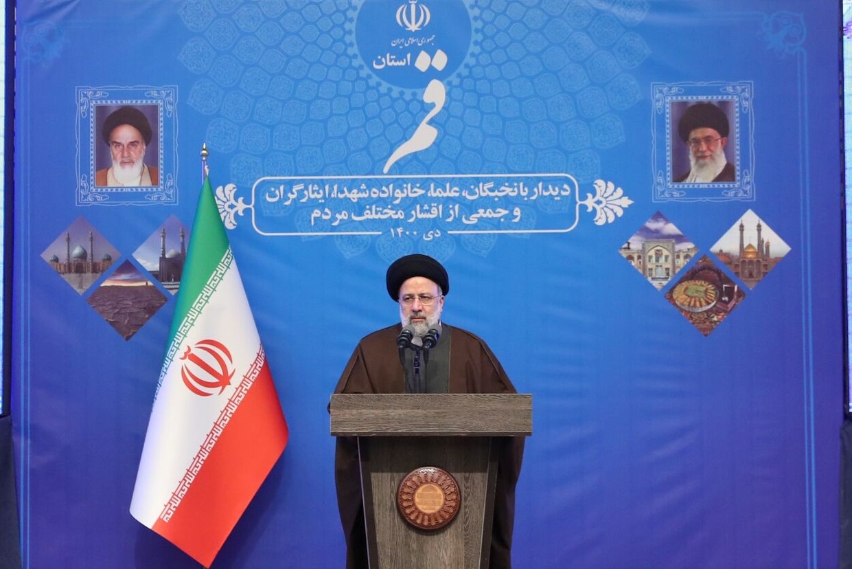 قم را باید حفظ کرد/ بانک‌ها باید منضبط عمل کنند/ توصیه‌ای به نیروهای ستادی