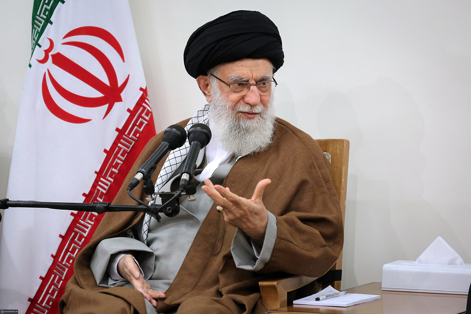 دیدار رئیسی با رهبر معظم انقلاب اسلامی پیش از سفر به نیویورک