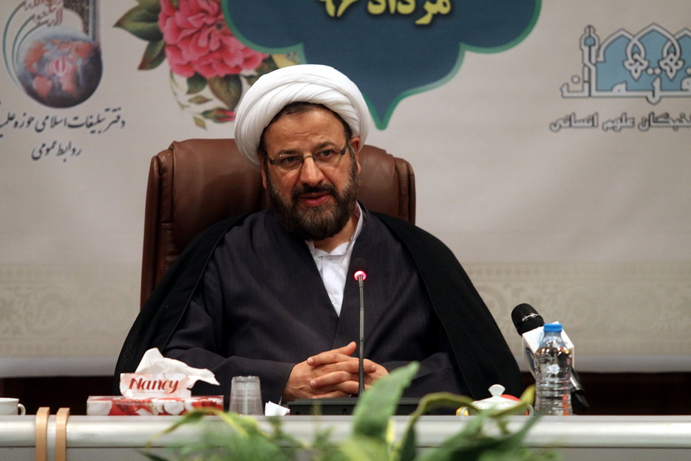 حجت‌الاسلام واعظی نماینده رهبری در امور دانشجویان ایرانی اروپا شد