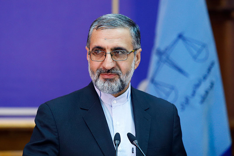 بازداشت منصوری در رومانی/ دستگیری موسوی مجد ربطی به شهادت سردار سلیمانی ندارد