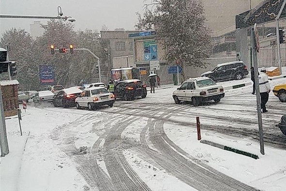 سرما و یخبندان در ۲۸ استان/ پرهیز از سفرهای برون شهری
