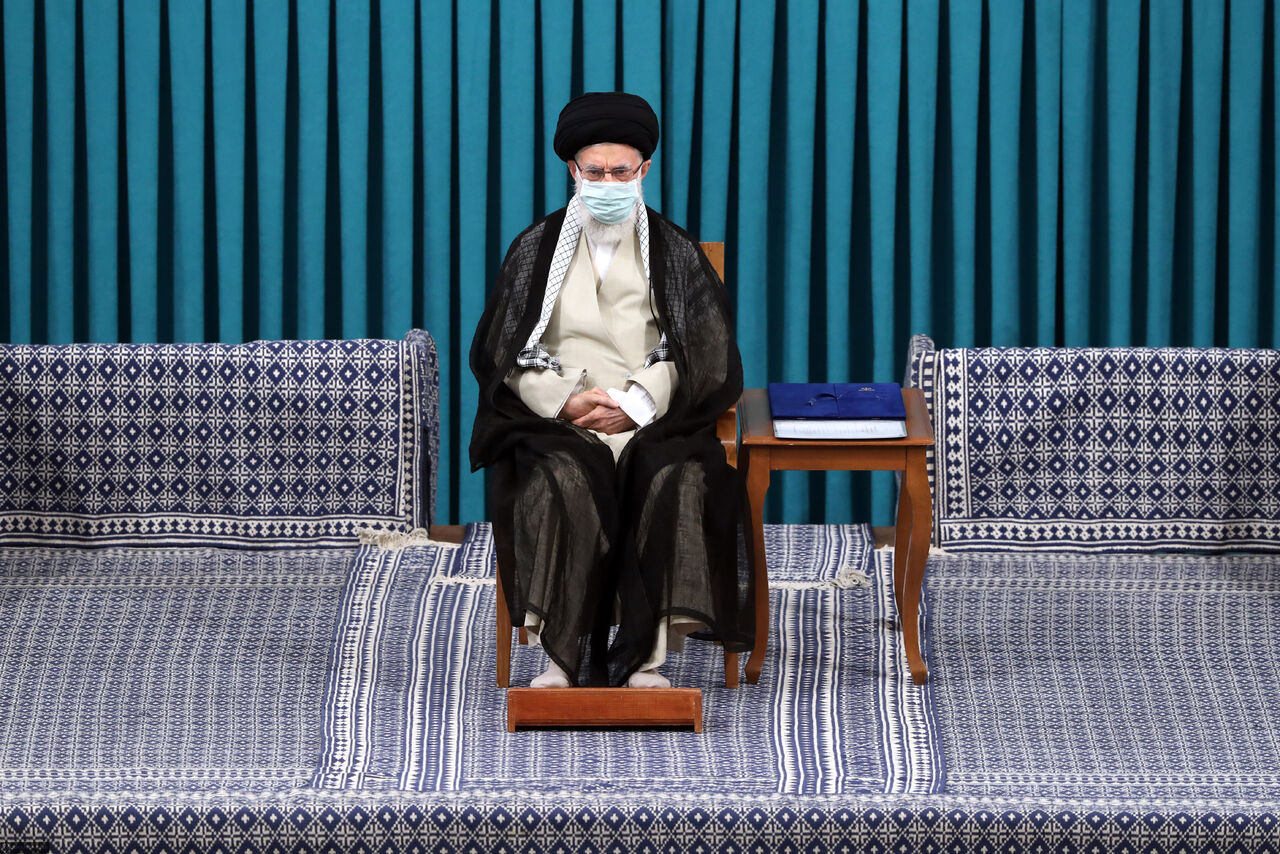 میهمانان کنفرانس بین‌المللی وحدت اسلامی با رهبر انقلاب دیدار می‌کنند