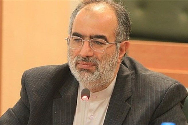 طعنه سنگین حسام الدین آشنا به وزیر اطلاعات احمدی نژاد