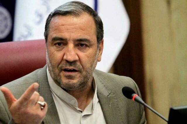 دستور استاندار ایلام درباره پیگیری وضعیت یک خانواده بیسرپناه دستور استاندار ایلام درباره پیگیری وضعیت یک خانواده بیسرپناه