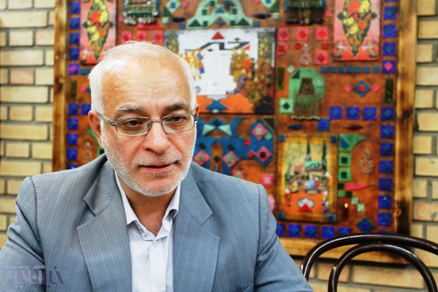۴ نکته که شائبه سیاسی‌کاری گروسی را تقویت می‌کند