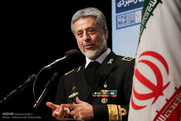 شلیک موفق موشک‌های کروز دریایی نشان از قدرت بازدارندگی است