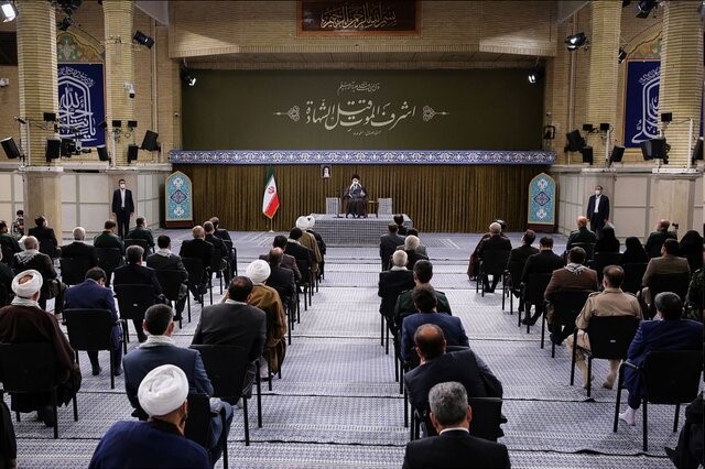 پیام شهیدان باید اتحاد ملت و احساس مسئولیت مسئولان را بیشتر کند