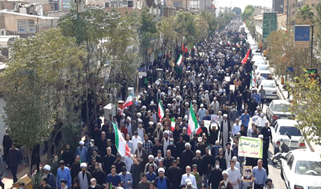 حضور غیرتمندانه قمی‌ها در دفاع از مقدسات و محکومیت اغتشاشگران