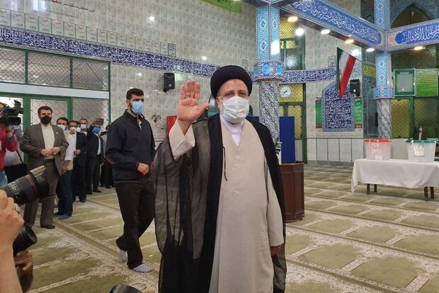 هراس از شکست سنگین رئیسی