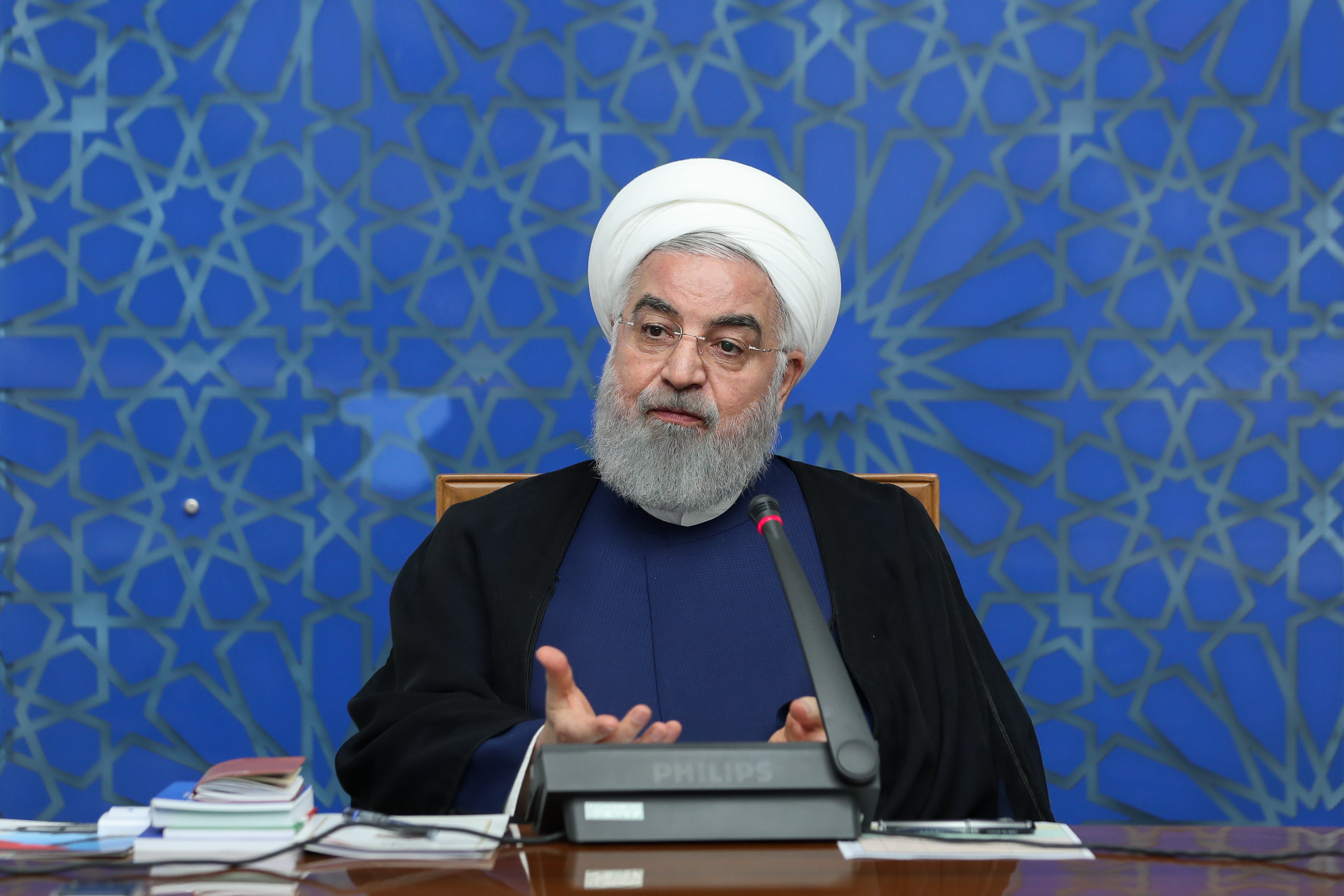 عدم رعایت دستورالعمل‌های بهداشتی در ادارات تخلف است