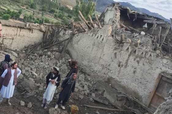 نزدیک به ۲۵۰۰ نفر در زلزله افغانستان جان باختند