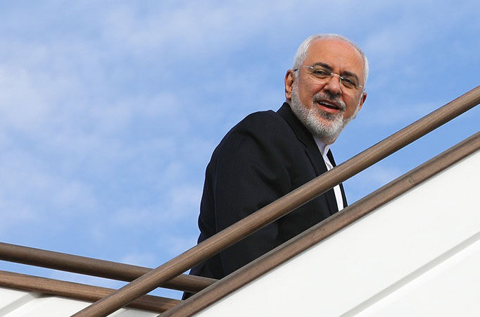 ظریف راهی سوئیس شد